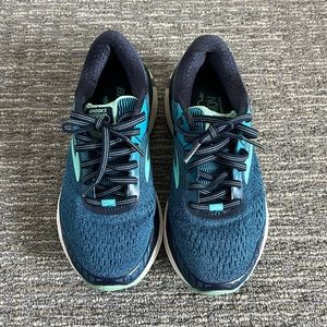 Brooks Adrenaline GTS 18, Size 6